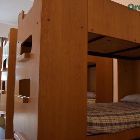 Fsc Juniper Hall Hostel 미클레엄 외부 사진